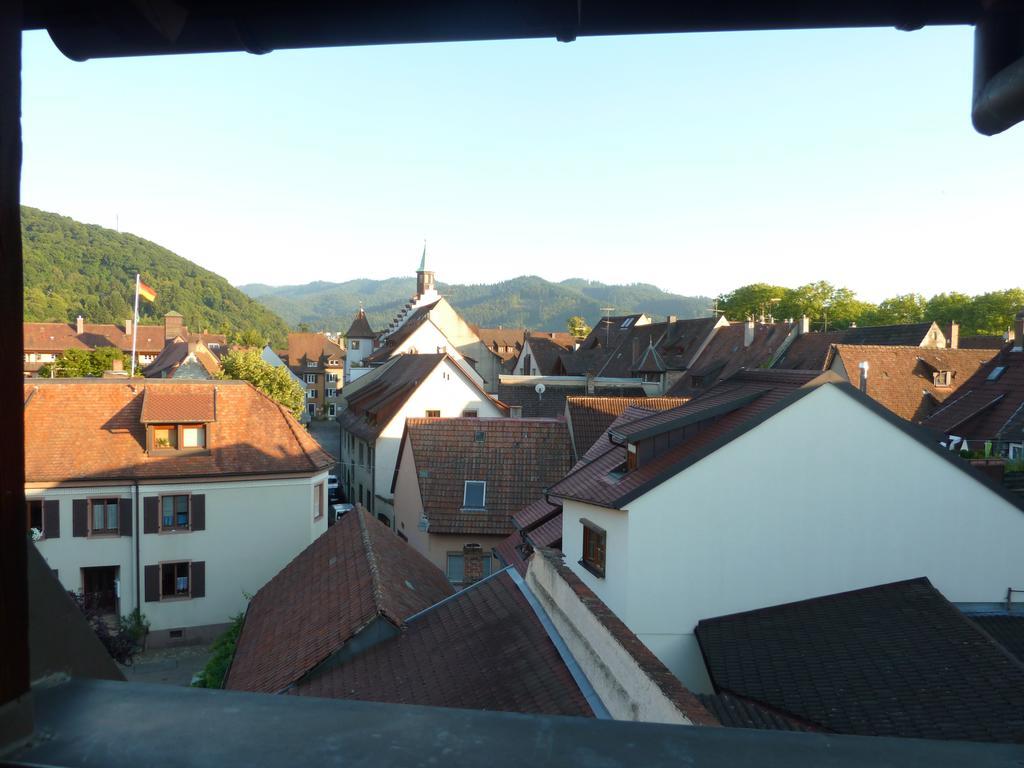 Gasthaus Zum Hirschen Staufen im Breisgau Eksteriør billede