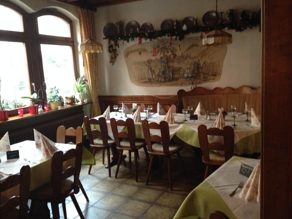 Gasthaus Zum Hirschen Staufen im Breisgau Eksteriør billede